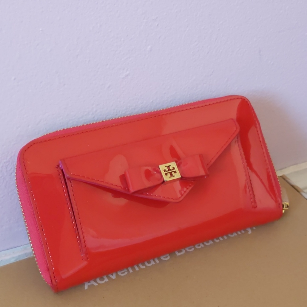 TORY BURCH Red Wallet